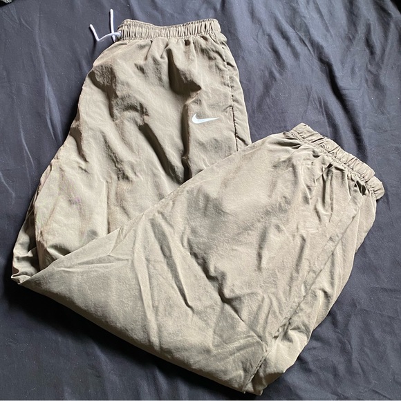 Nike - Picture 6 of 7